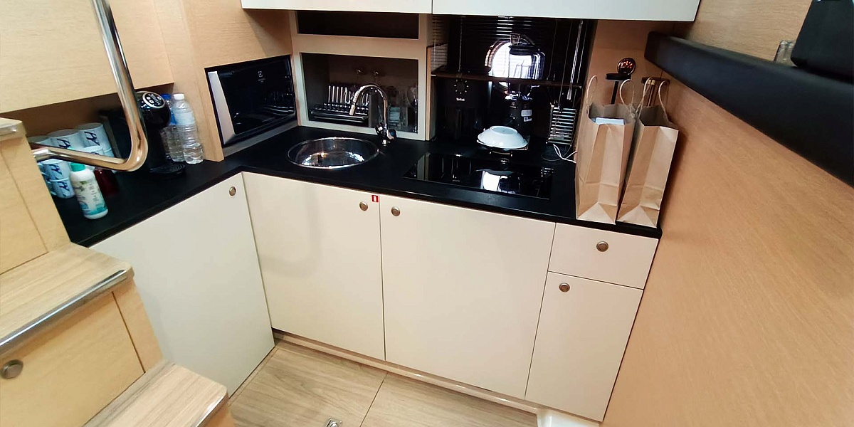 Продажа яхты Cranchi M44 HT | Пхукет